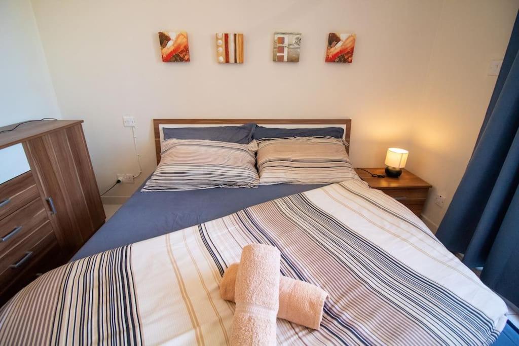 Modern Apt In The Heart Of Maltese Nightlife Сент Джулианс Экстерьер фото